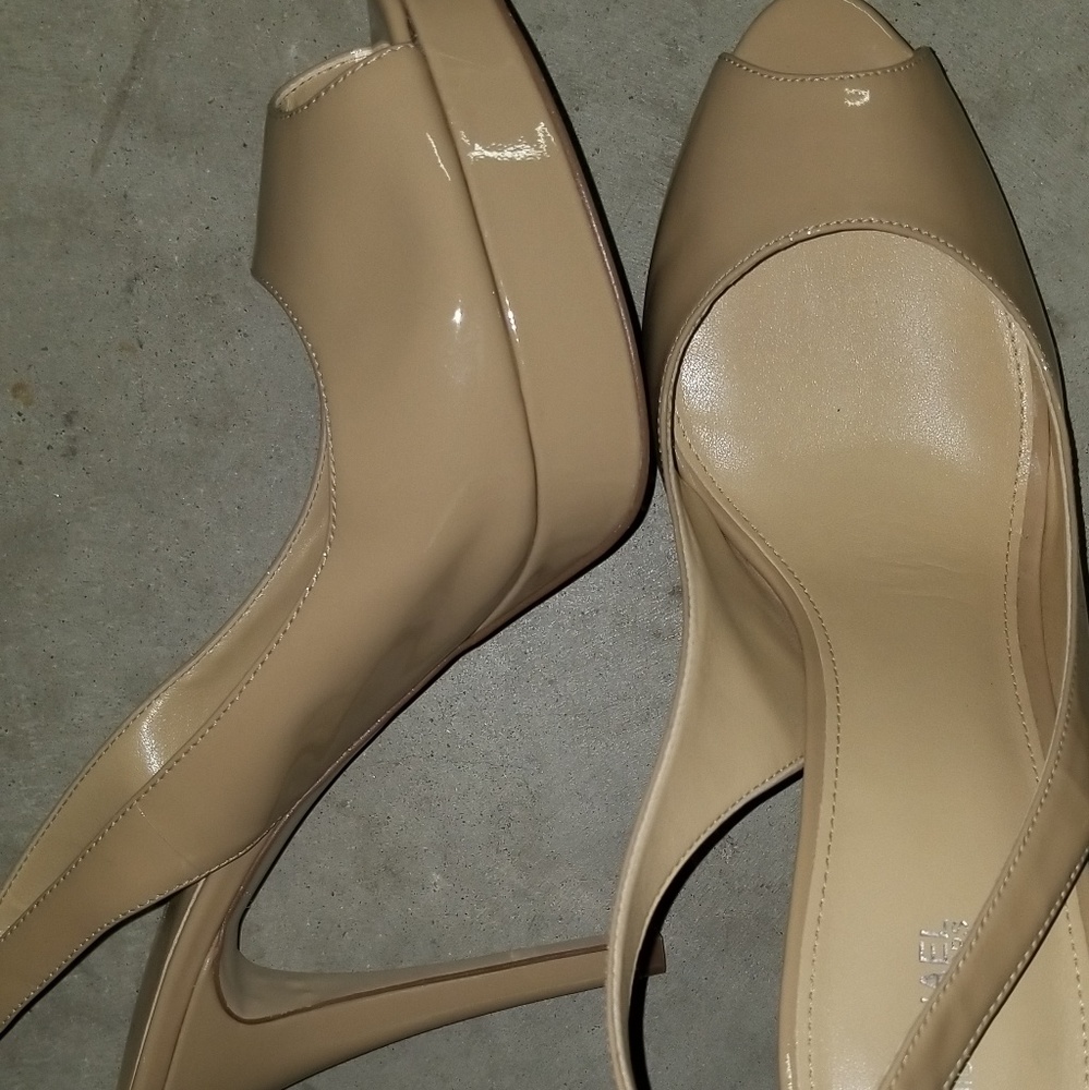 Michael kors sling back open toe sandal